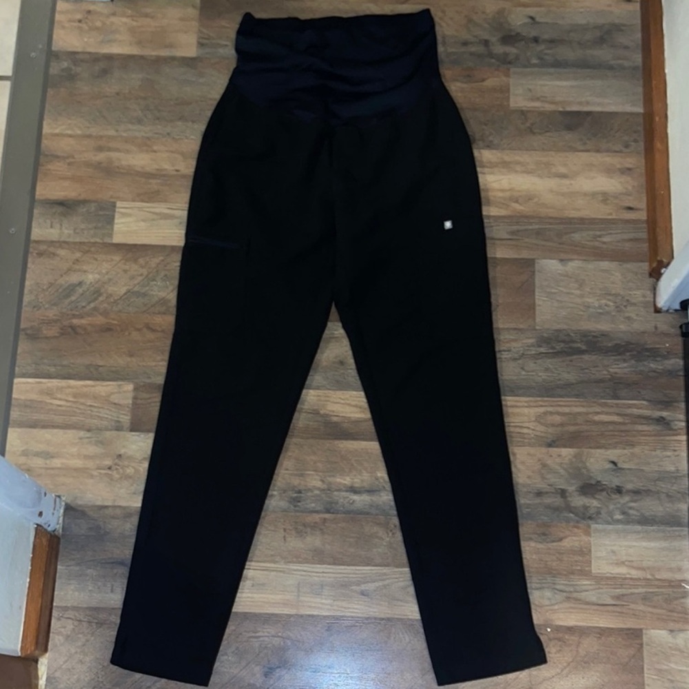 Black Figs Maternity Scrub Pants